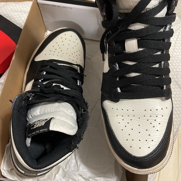 AIR JORDAN 1 MOCHAS 5.5Y - Picture 5 of 5